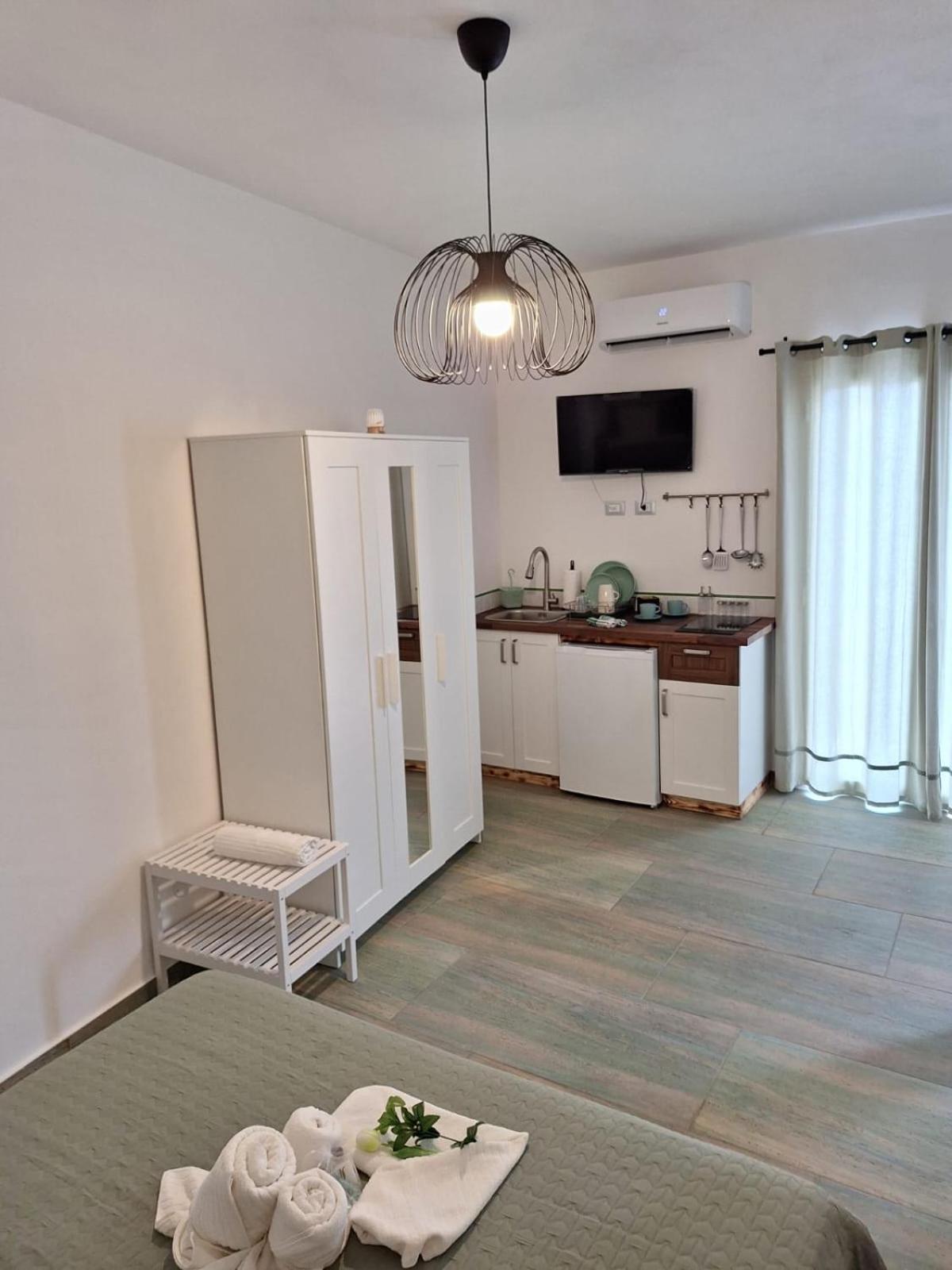 Casa Vacanze Green House Terrasini Eksteriør billede