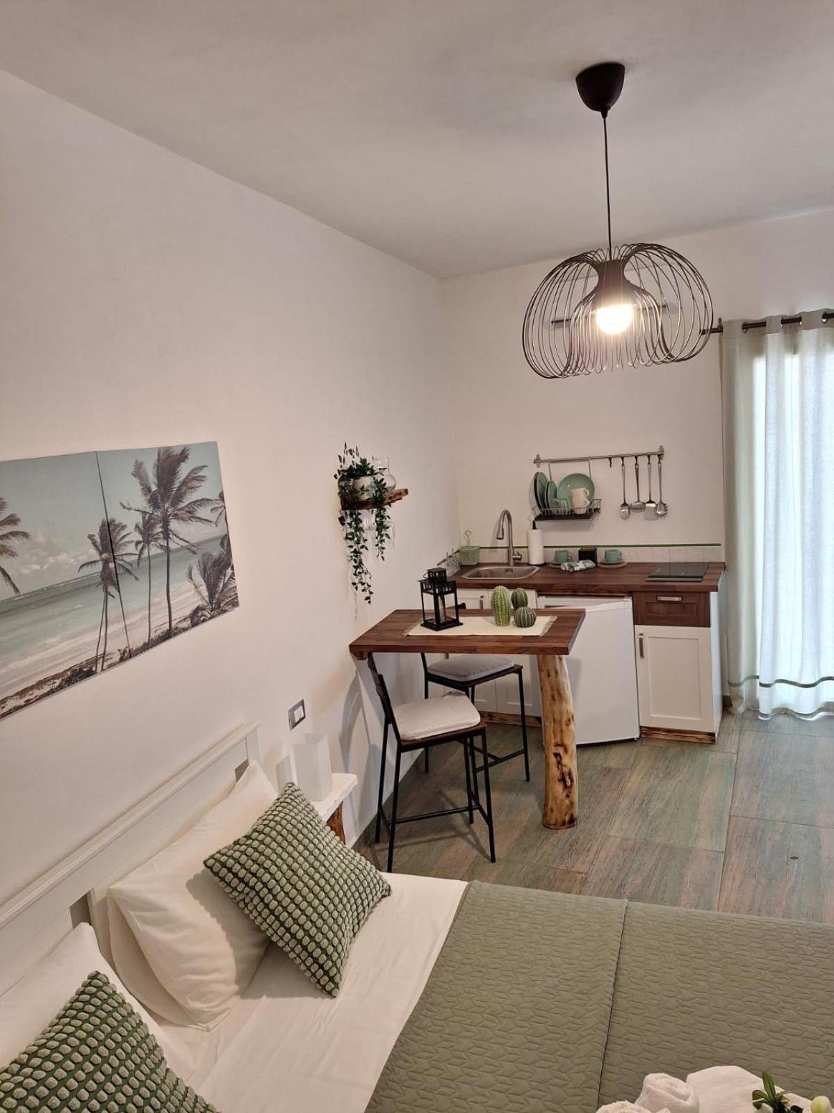 Casa Vacanze Green House Terrasini Eksteriør billede