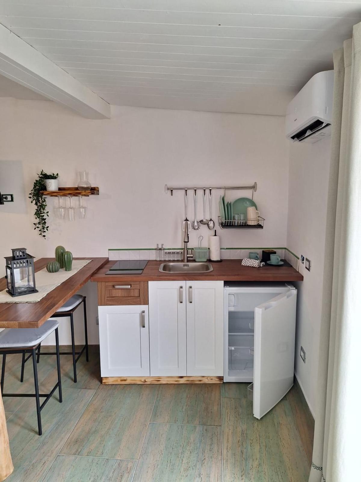 Casa Vacanze Green House Terrasini Eksteriør billede
