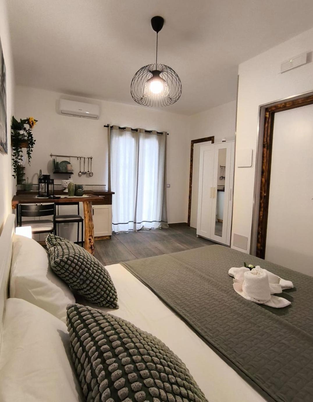 Casa Vacanze Green House Terrasini Eksteriør billede