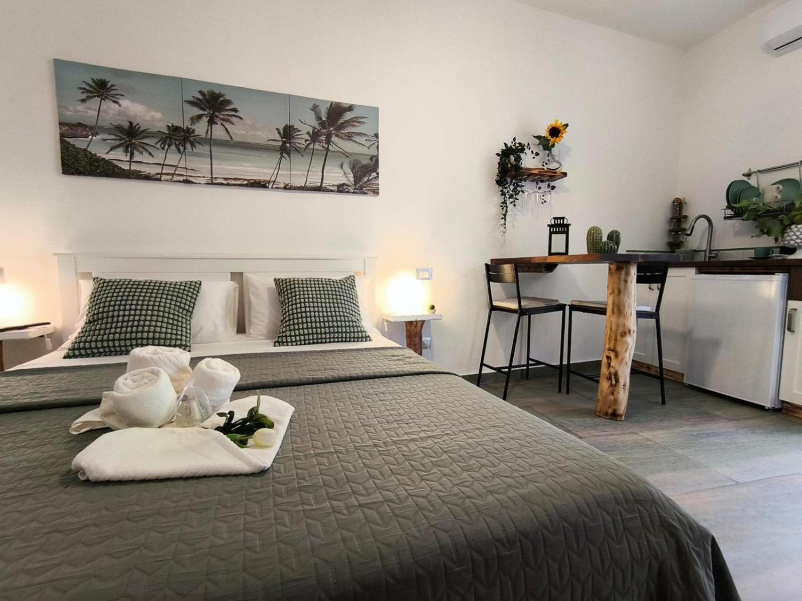 Casa Vacanze Green House Terrasini Eksteriør billede