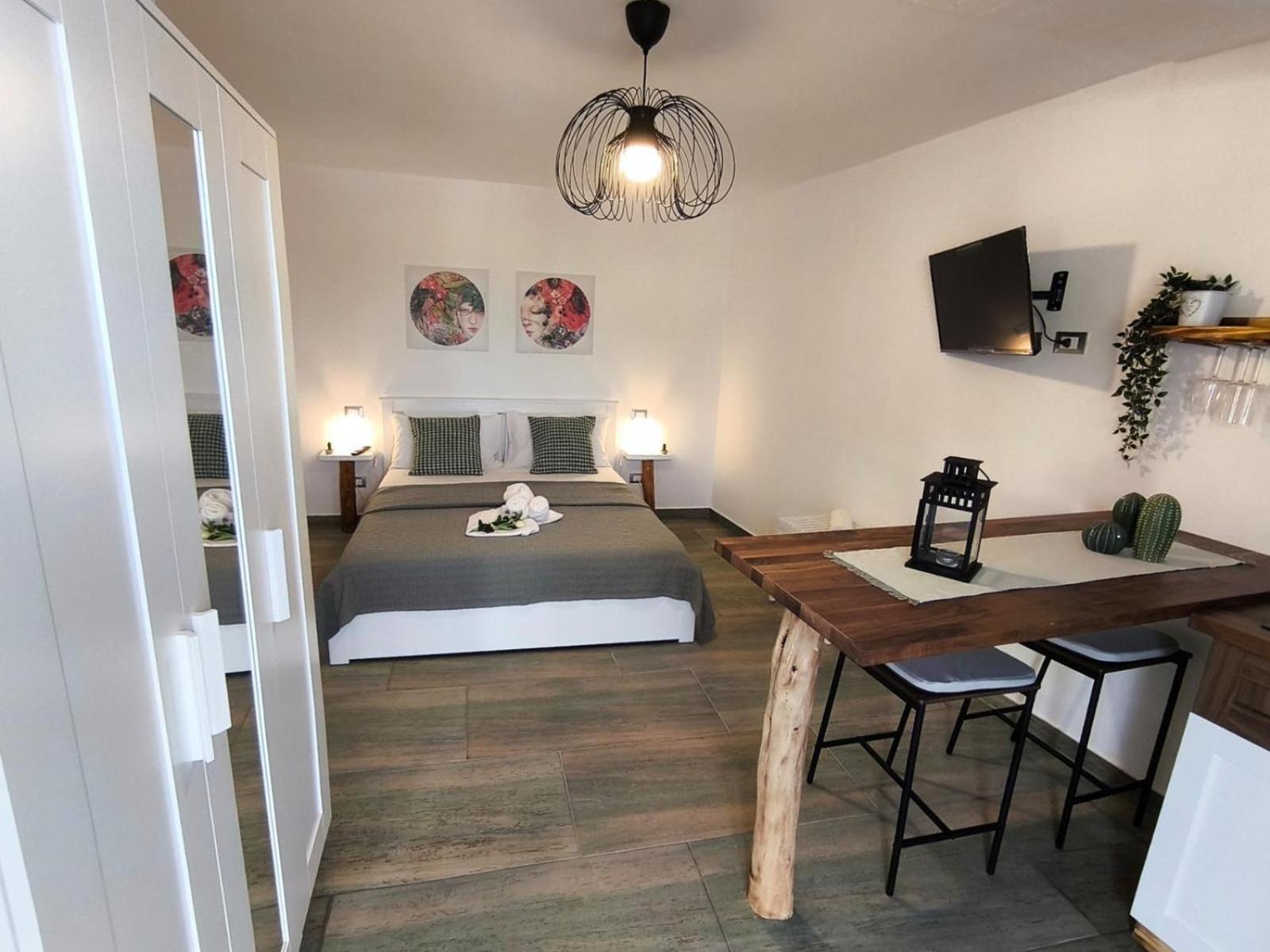 Casa Vacanze Green House Terrasini Eksteriør billede