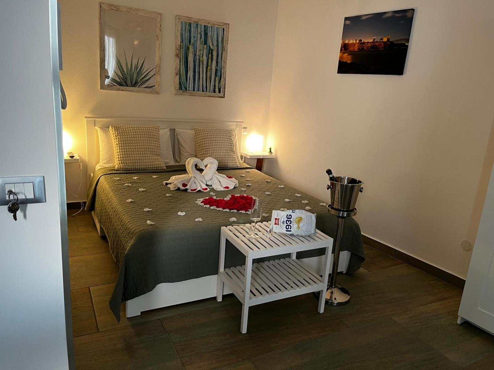 Casa Vacanze Green House Terrasini Eksteriør billede